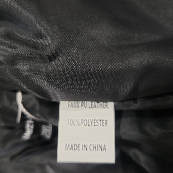 Women's High Waisted Wide Leg Black Faux Leather Shorts Size 2XL - Picture 7 of 9